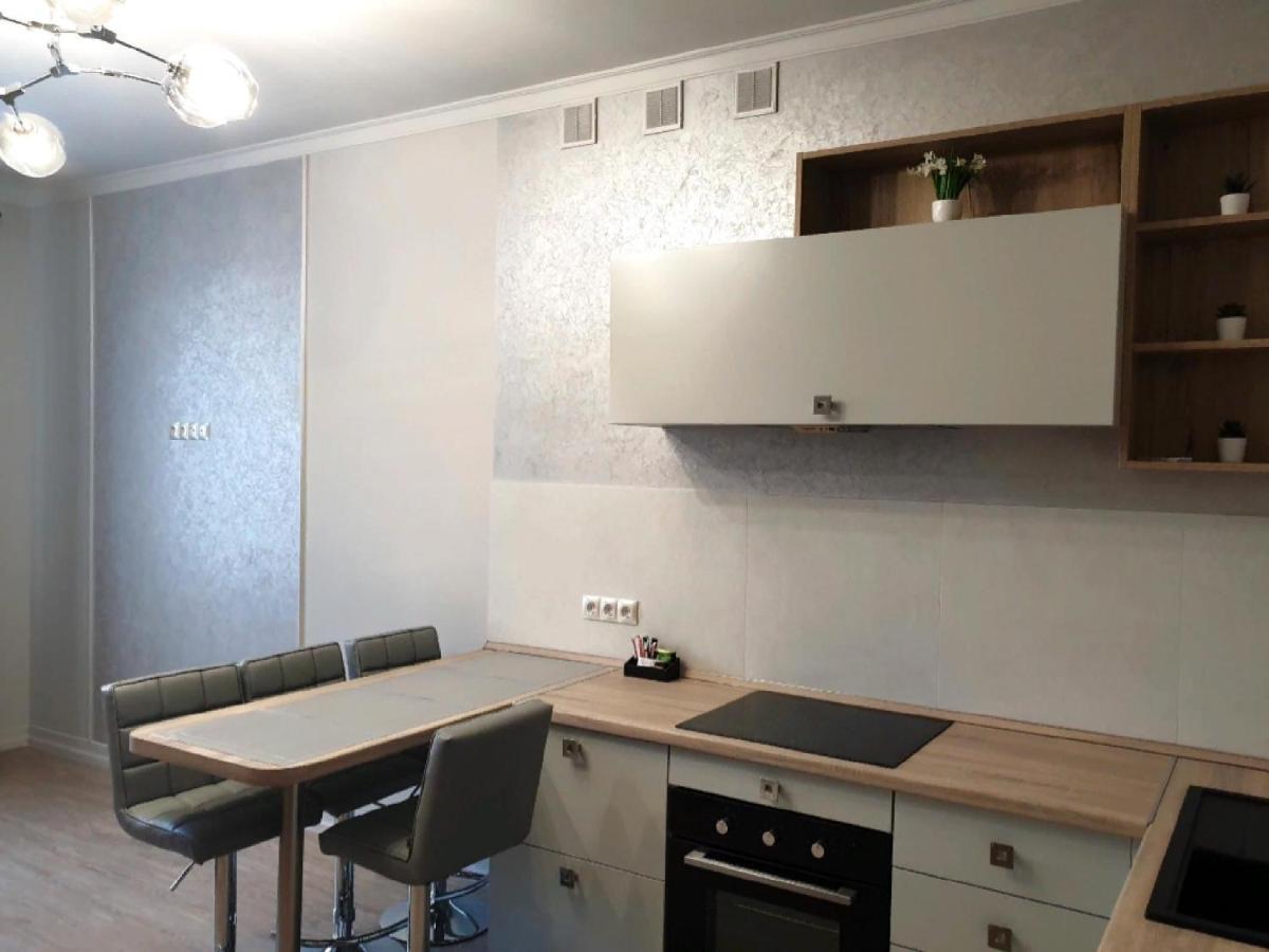Apartment Sweethome 1 Free Parking Uzhhorod Exterior photo
